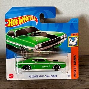 Hot Wheels - ‘70 Dodge Hemi Challenger - (Muscle Mania) - SHORT CARD